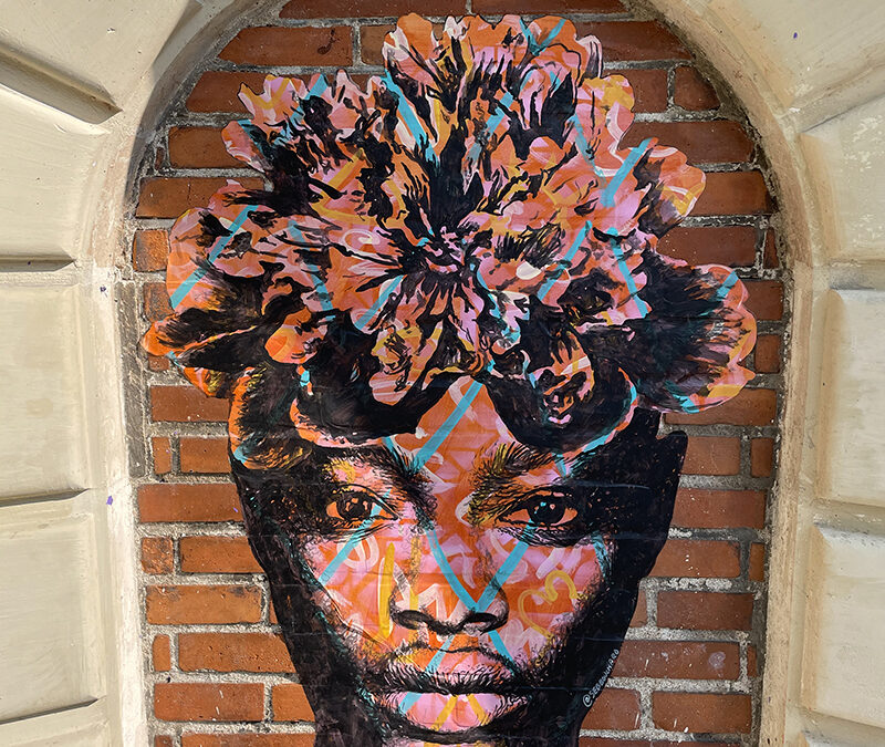 Femme Africaine à la chevelure-fleur / Nantes, France