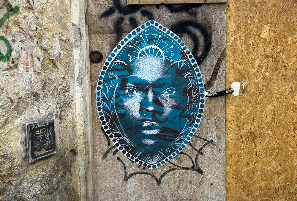 Femme Africaine en médaillon | Lecce, Italie – 2026